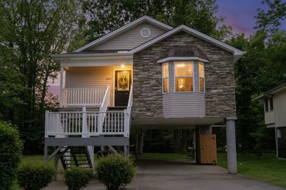 Creekside Cottage